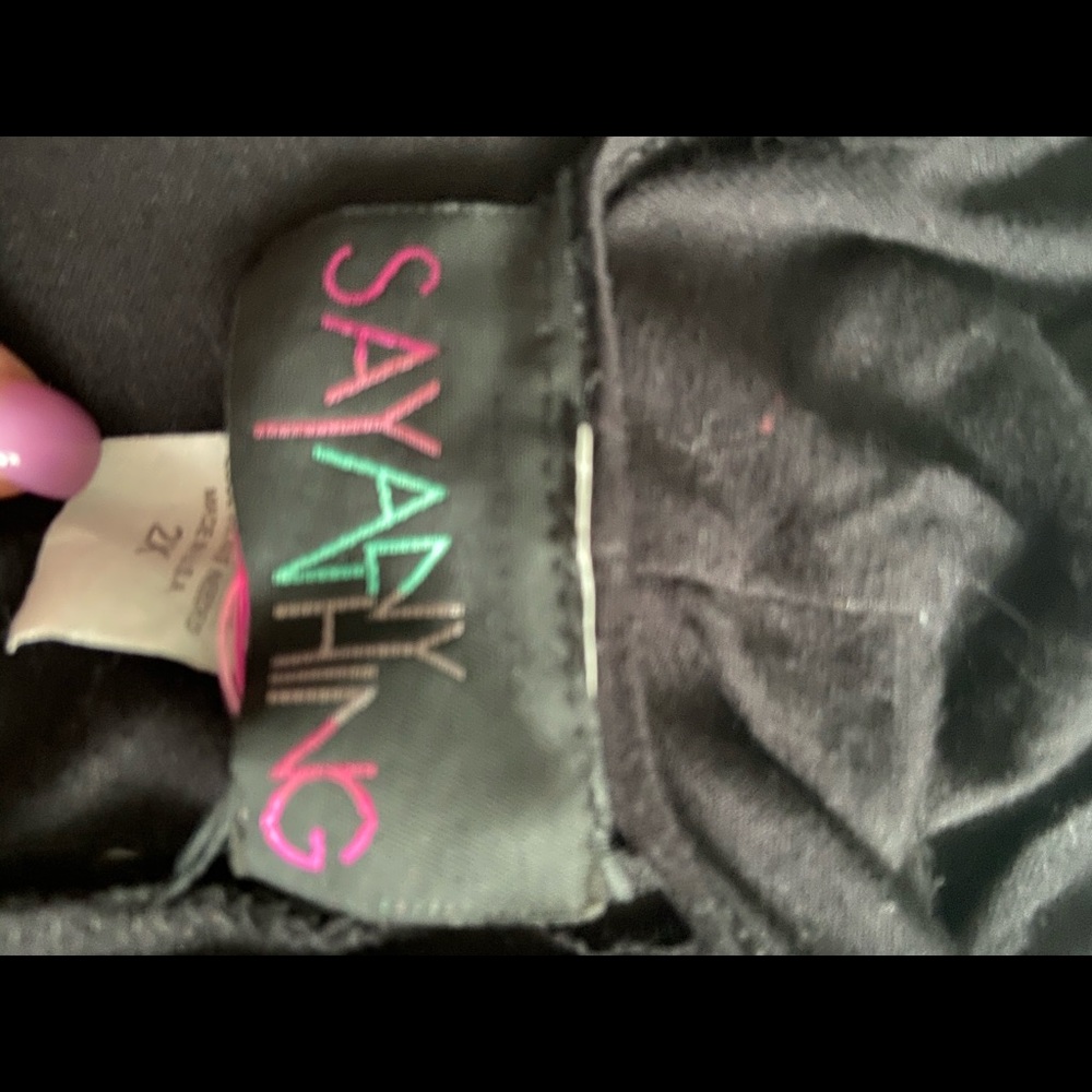 Black duster - Picture 3 of 3